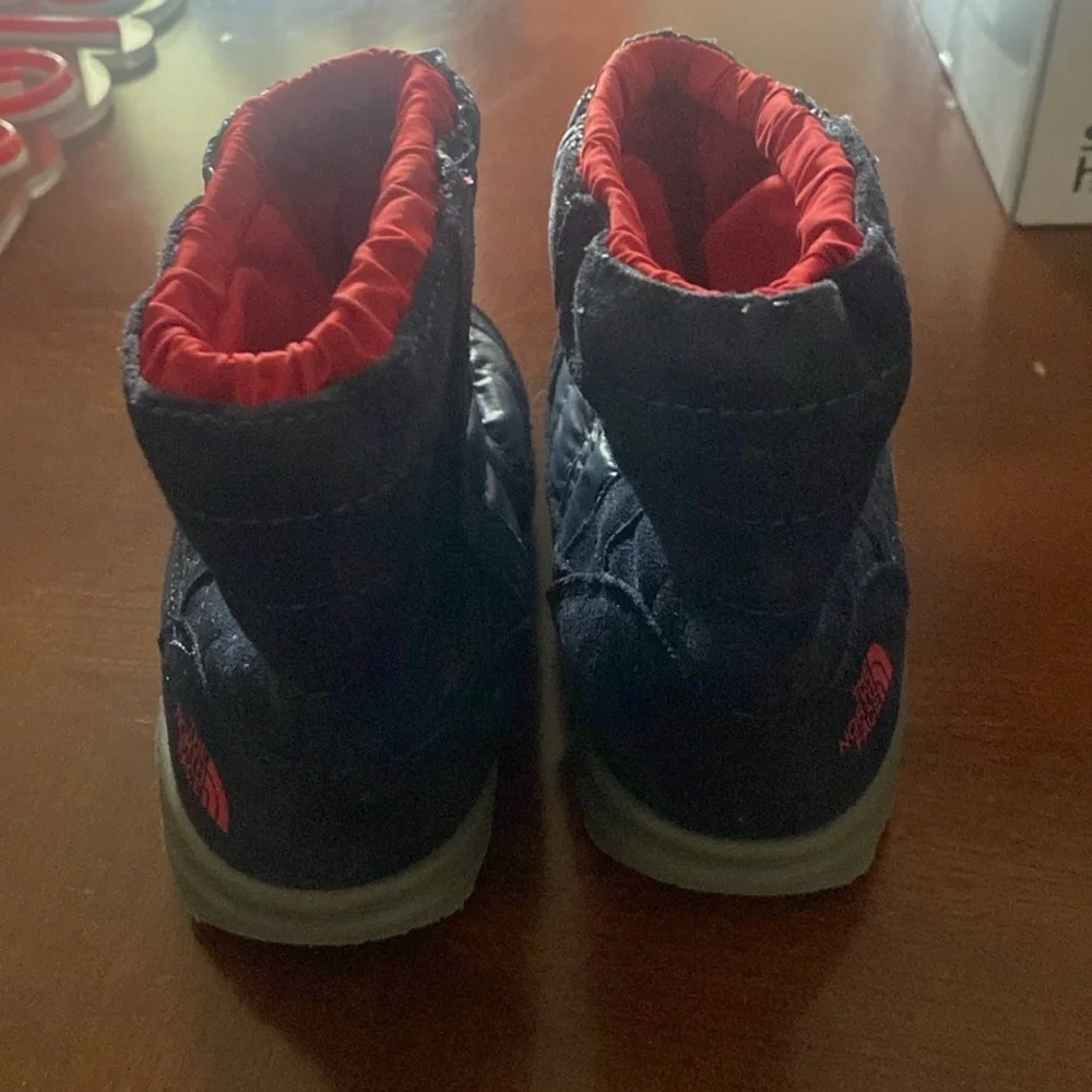 The North face blue boots  toddler size 8